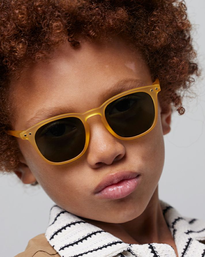 JUNIOR SUN＃eyellow honey(green lenses)