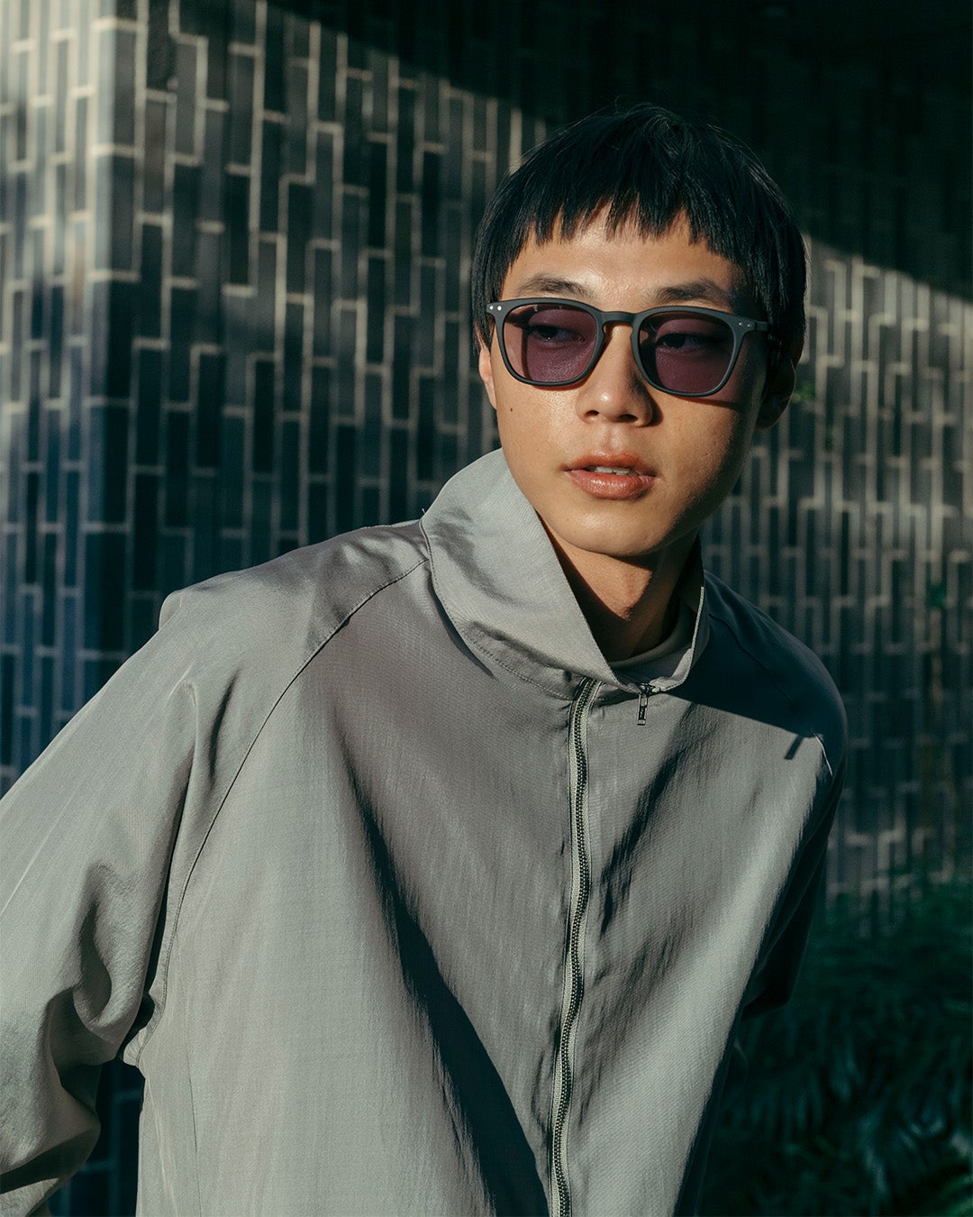 SUN LIGHT ADAPTIVE #EGloss Gray